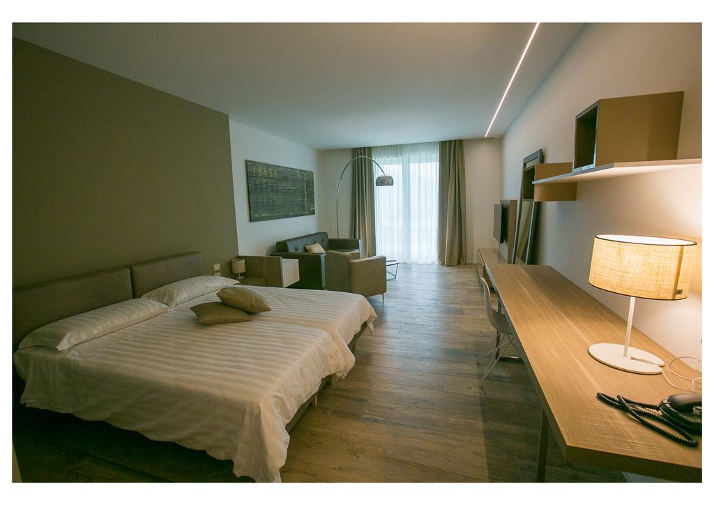 Ca' Barbini Resort Garda  Exterior photo