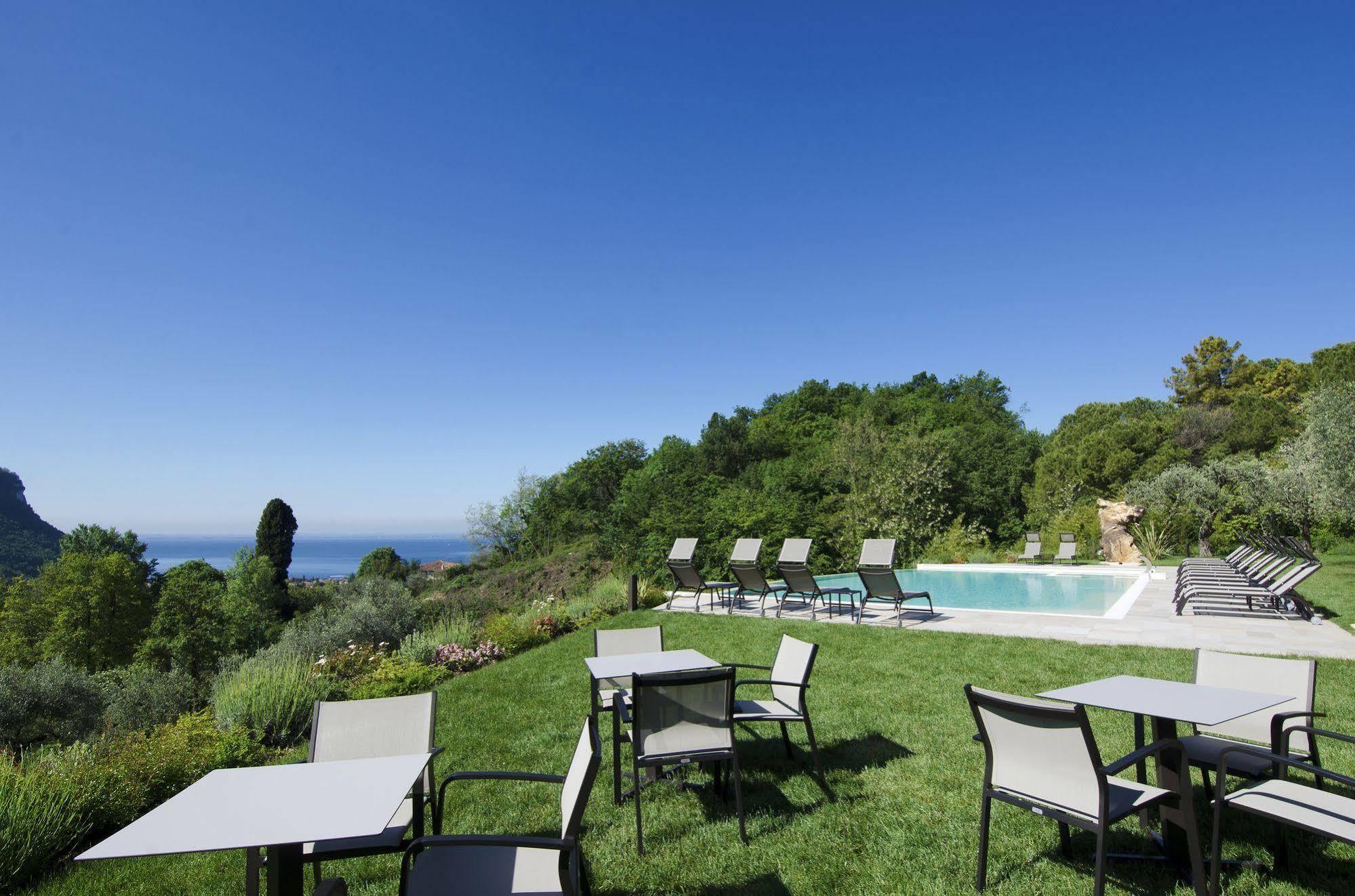 Ca' Barbini Resort Garda  Exterior photo
